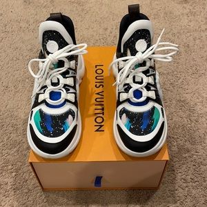 Louis Vuitton sneakers, size women 40, Comes with box and dust bags. Gently worn